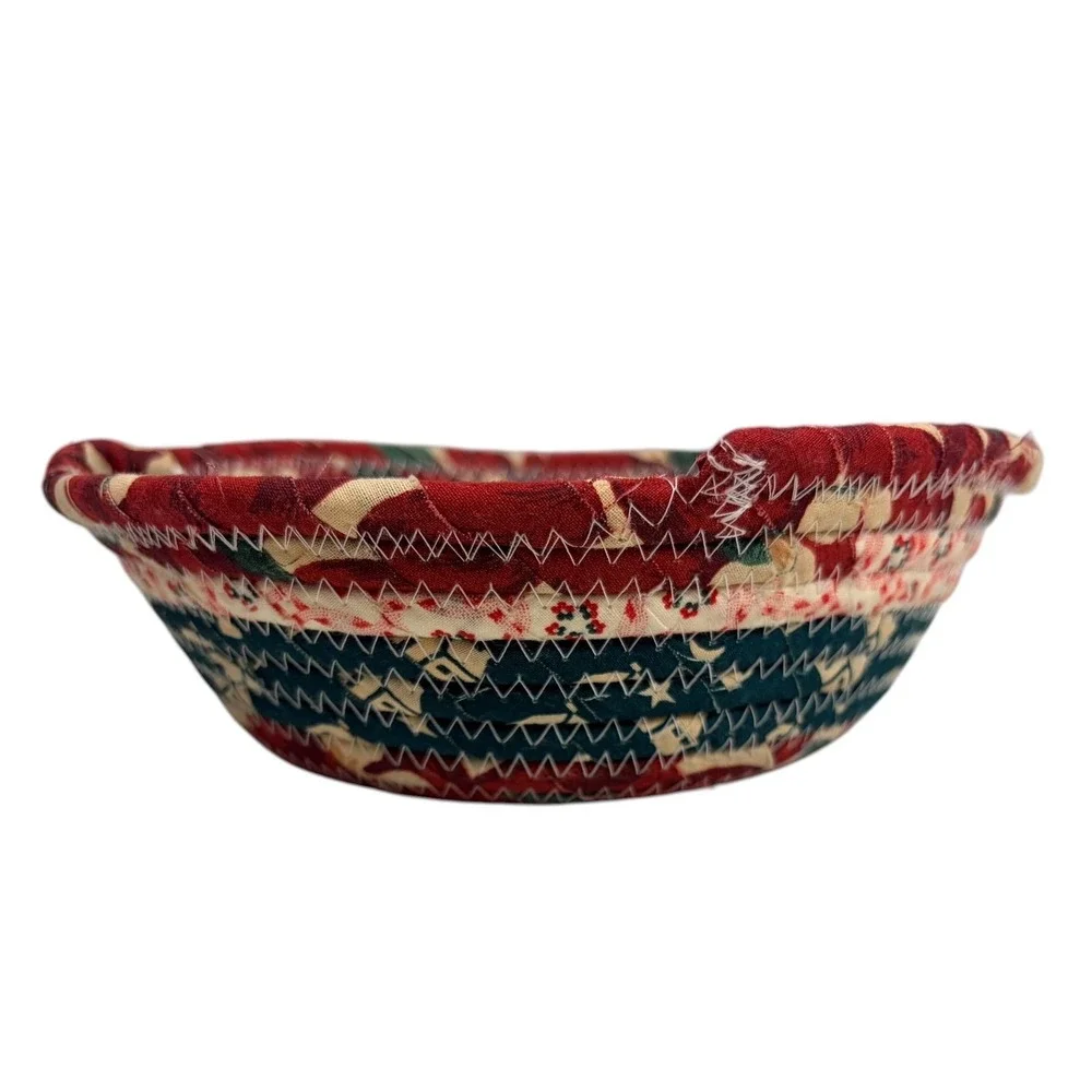 Handmade‎ Coiled Fabric Basket Vintage Americana Red White Blue Folk Art 8 inch
